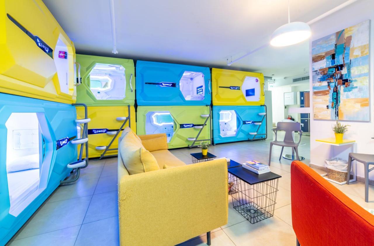 Capsule Inn Єрусалим Екстер'єр фото